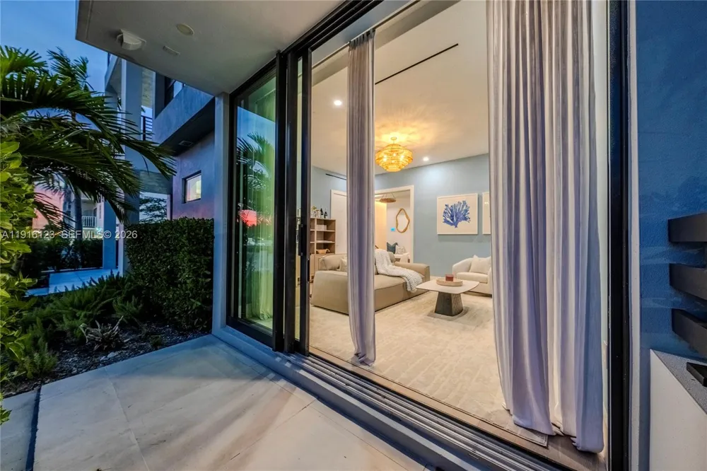 4098 NE 167 ST #9 North Miami Beach, FL 33160