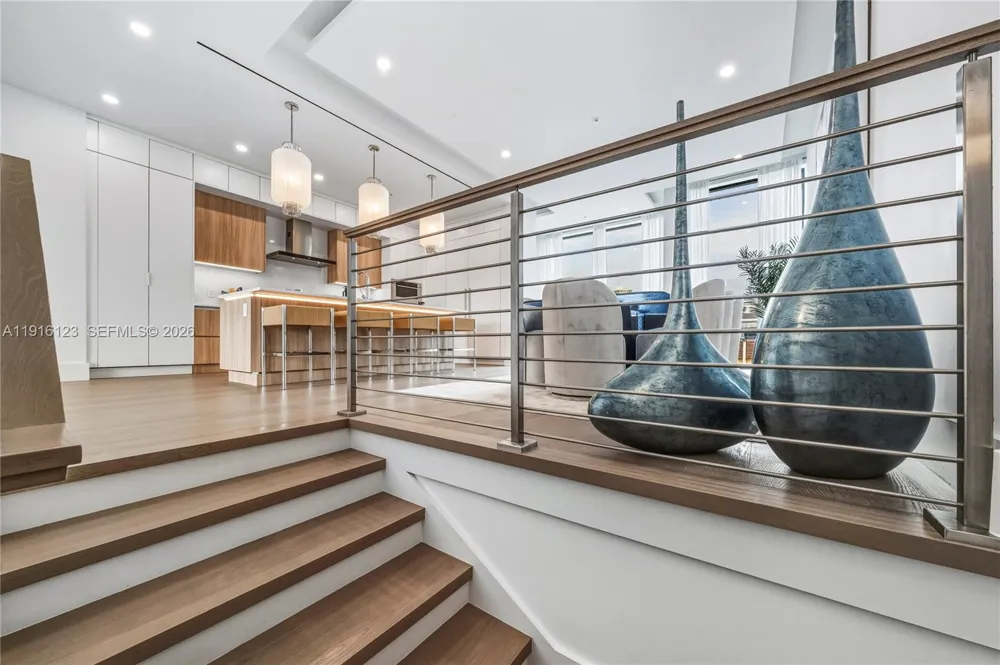 4098 NE 167 ST #9 North Miami Beach, FL 33160