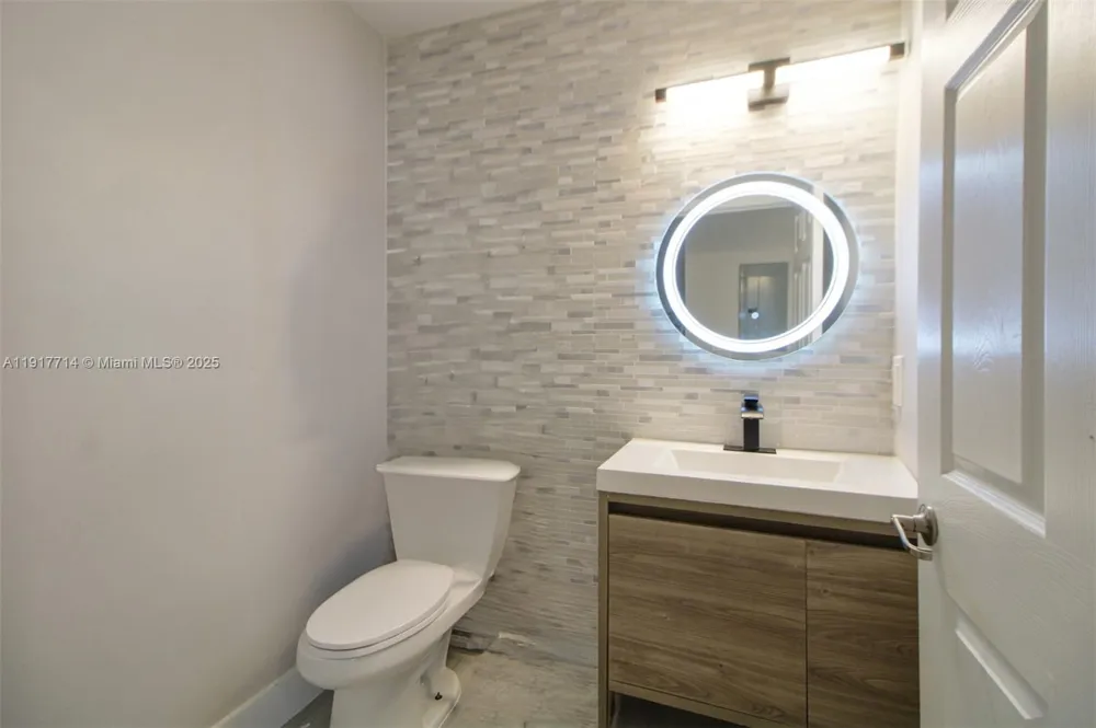 22511 SW 88th Pl #7-24 Cutler Bay, FL 33190