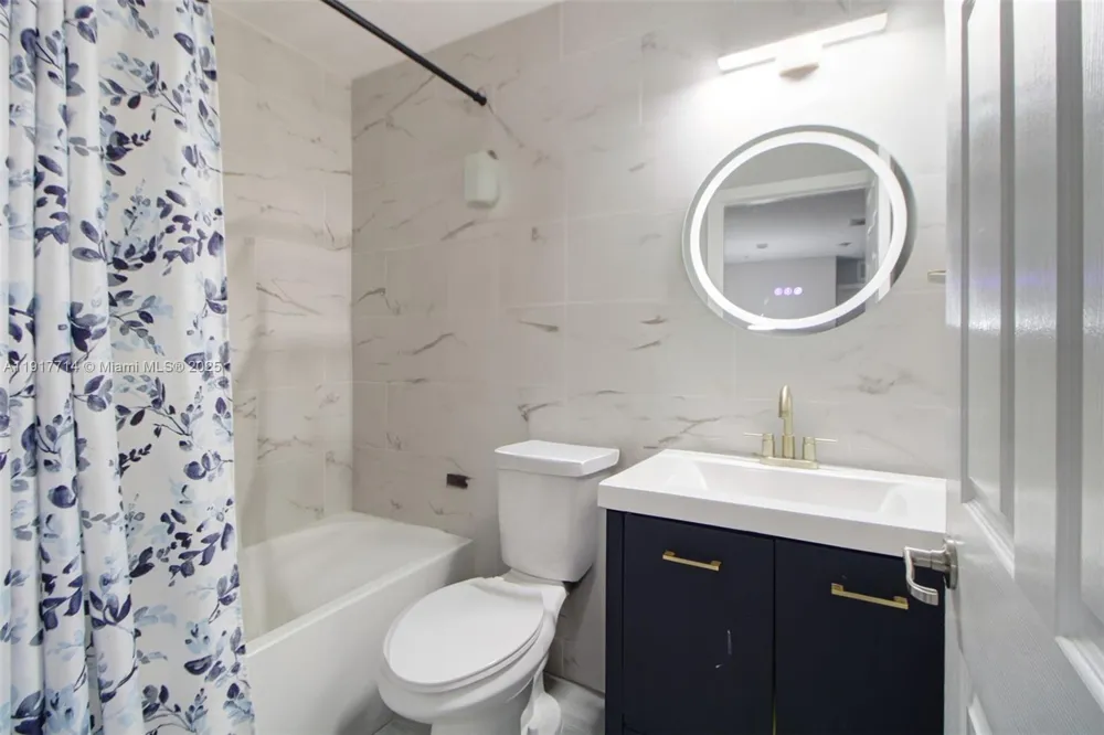 22511 SW 88th Pl #7-24 Cutler Bay, FL 33190