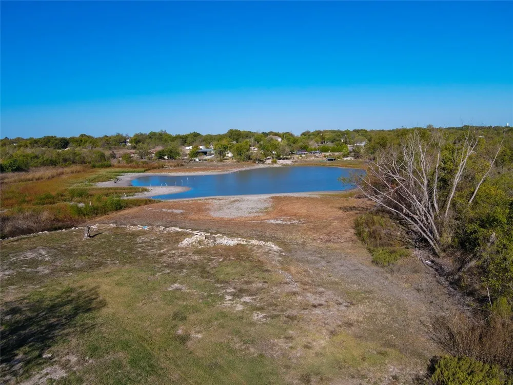 306 Cresthill Causeway Kyle, TX 78640