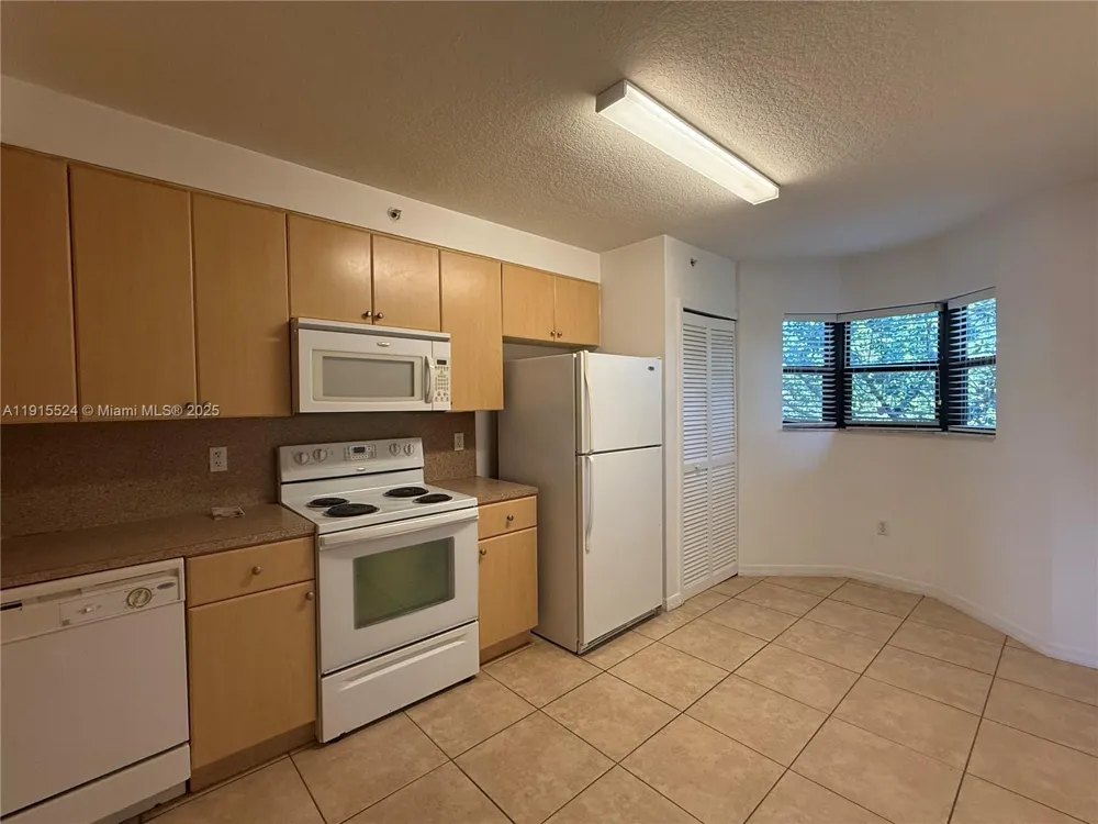 22901 SW 88th Pl #205 Cutler Bay, FL 33190