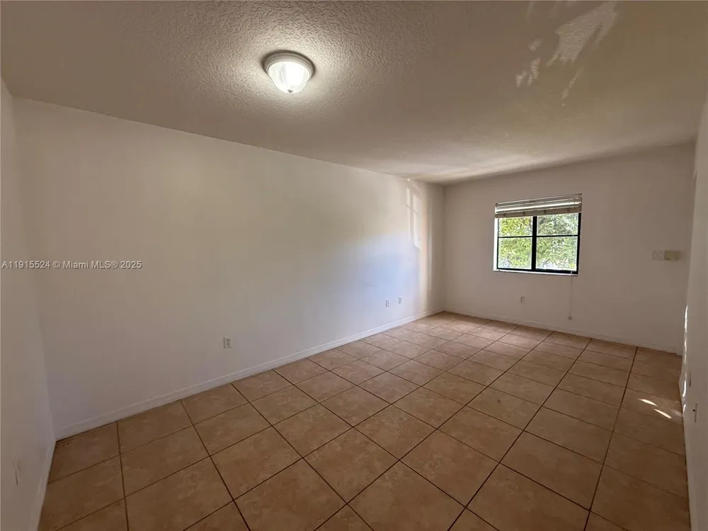 22901 SW 88th Pl #205 Cutler Bay, FL 33190