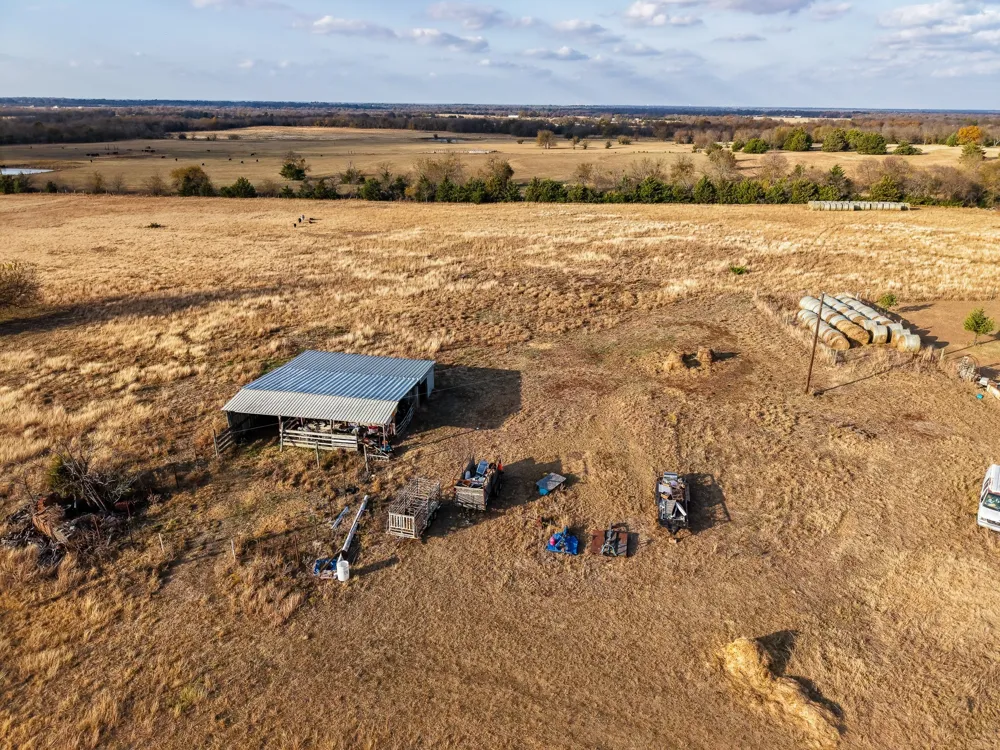 6216 FM 499 Campbell, TX 75422