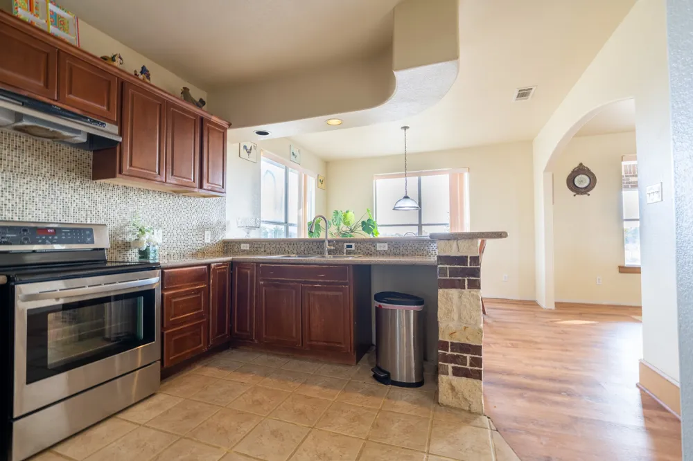6216 FM 499 Campbell, TX 75422