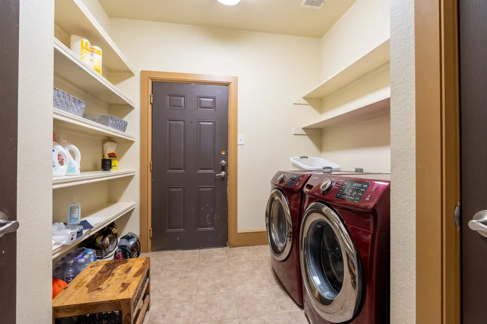 6216 FM 499 Campbell, TX 75422