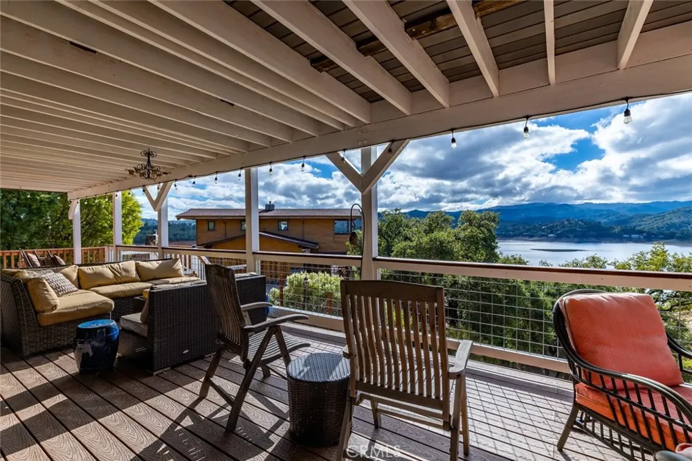8744 Bluff Court Bradley, CA 93426