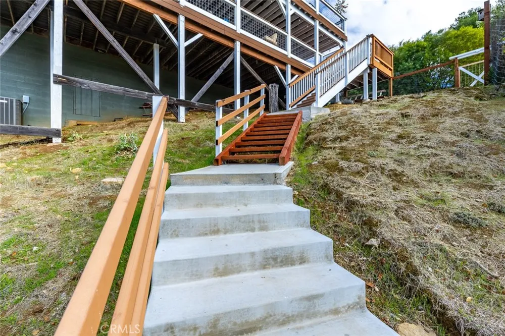 8744 Bluff Court Bradley, CA 93426