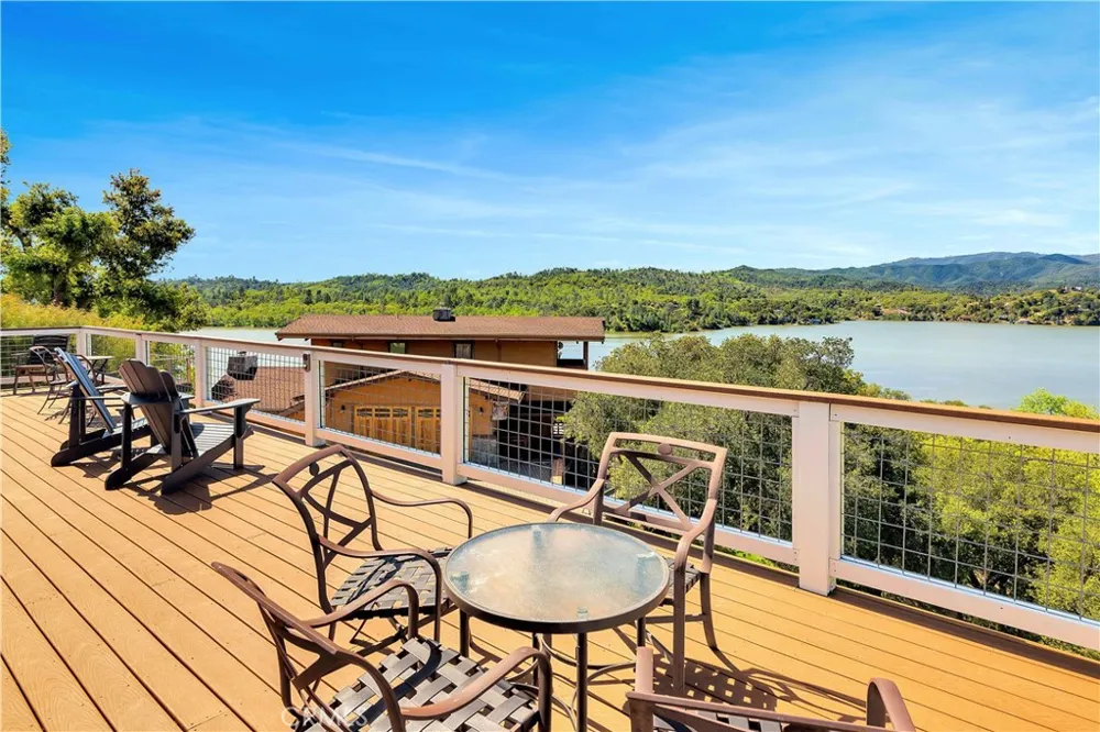 8744 Bluff Court Bradley, CA 93426