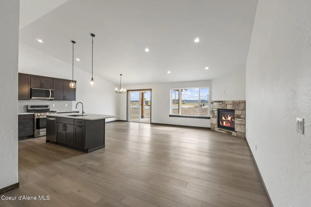 8903 W Swather Avenue Rathdrum, ID 83858