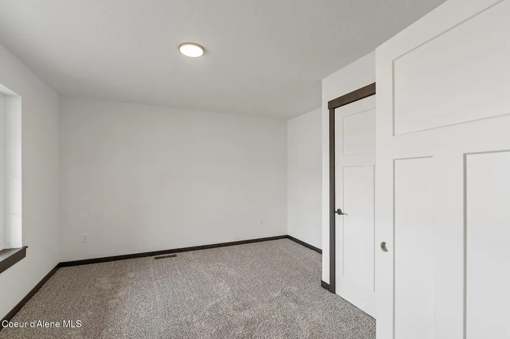 8903 W Swather Avenue Rathdrum, ID 83858