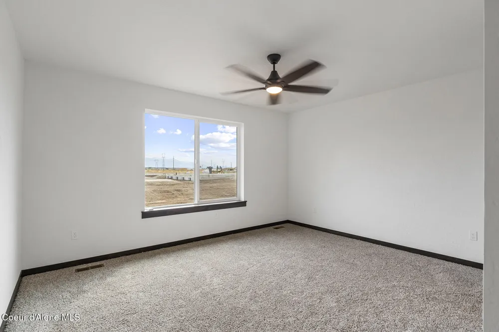 8903 W Swather Avenue Rathdrum, ID 83858