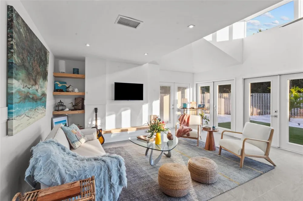 624 SAINT JUDES DRIVE Longboat Key, FL 34228
