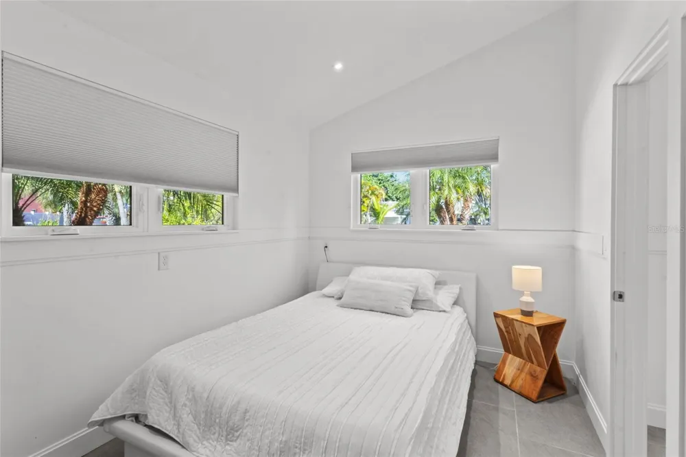 624 SAINT JUDES DRIVE Longboat Key, FL 34228