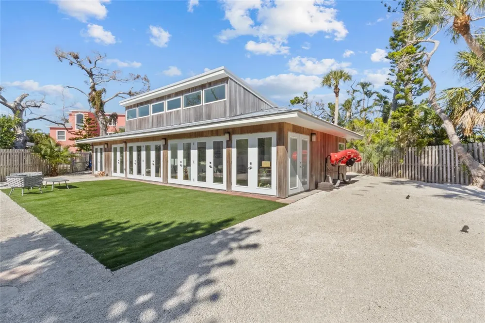 624 SAINT JUDES DRIVE Longboat Key, FL 34228