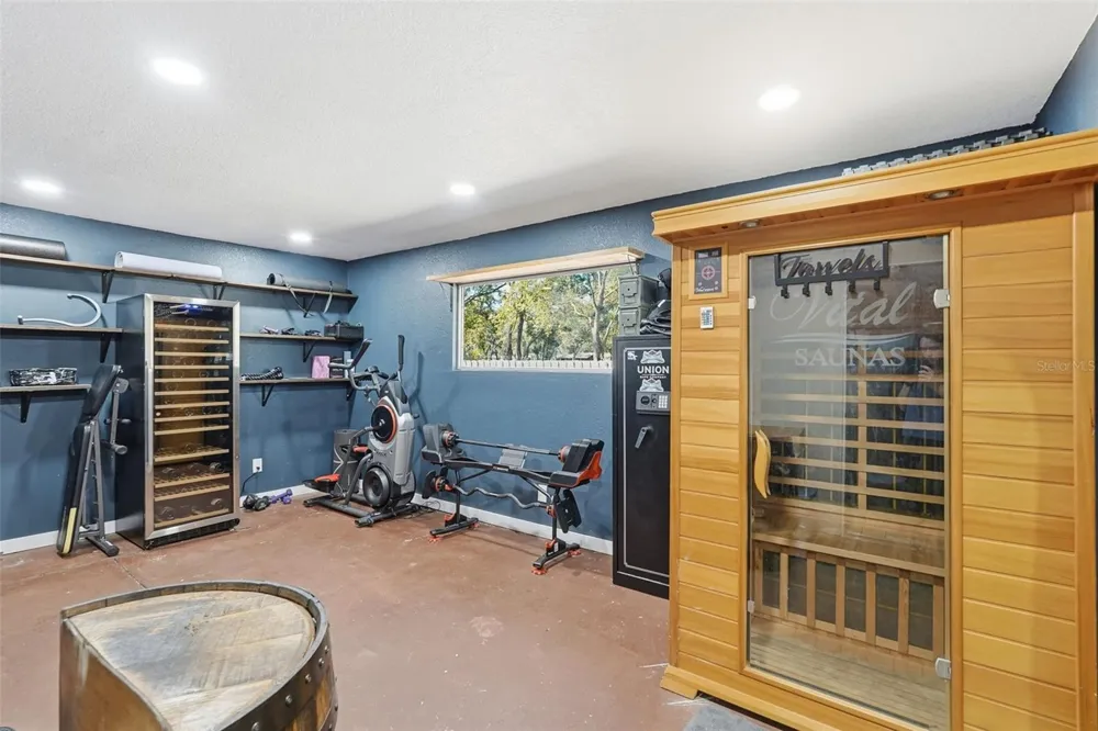 6370 90TH AVENUE Pinellas Park, FL 33782