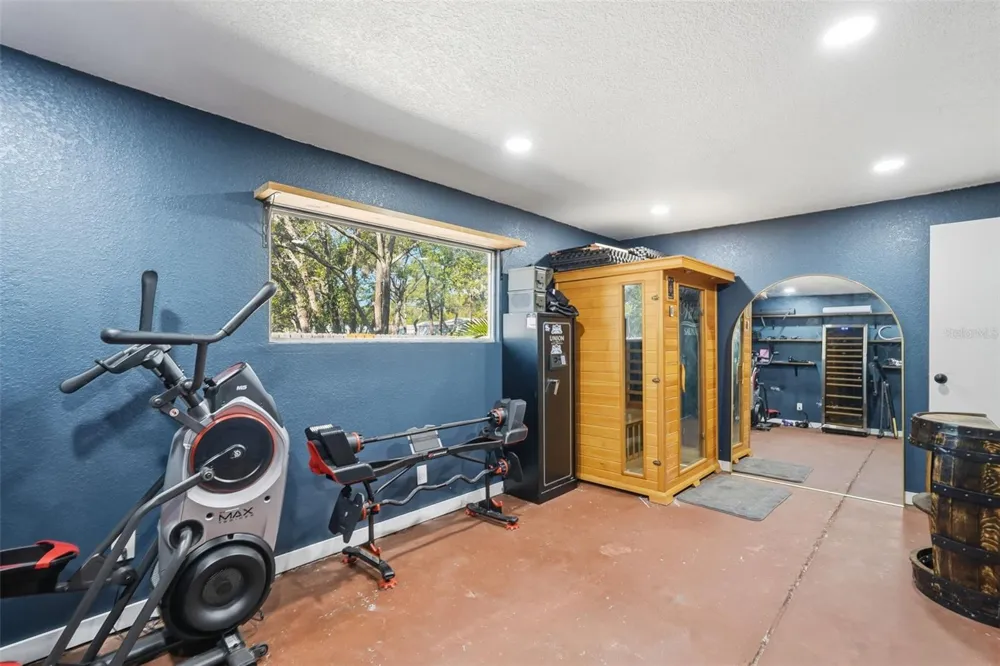 6370 90TH AVENUE Pinellas Park, FL 33782