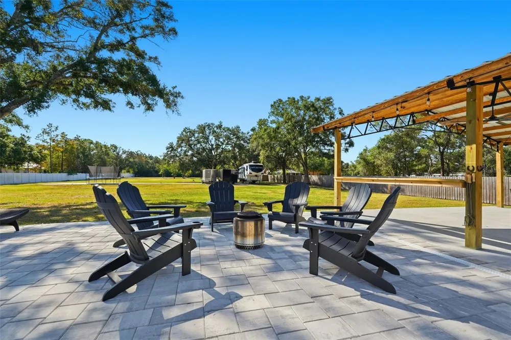 6370 90TH AVENUE Pinellas Park, FL 33782