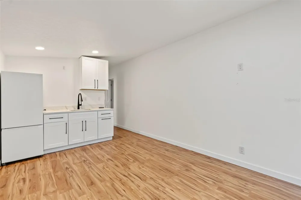 6370 90TH AVENUE Pinellas Park, FL 33782