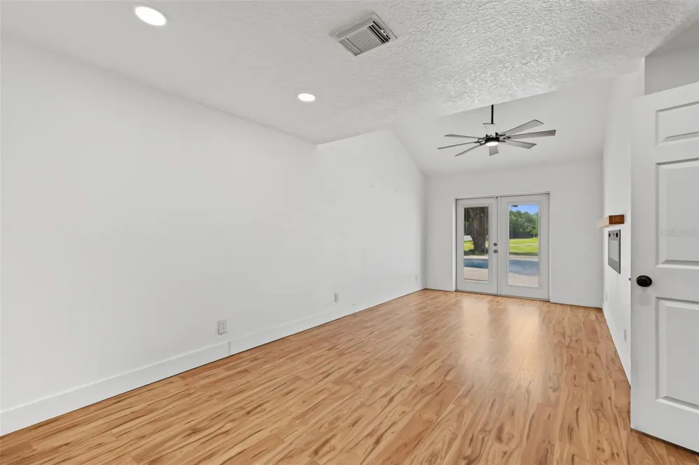 6370 90TH AVENUE Pinellas Park, FL 33782