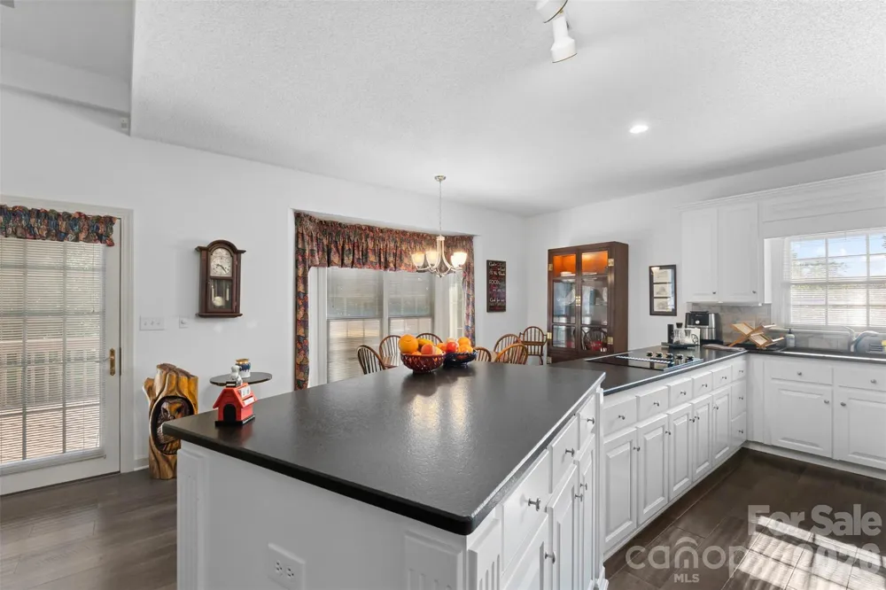 168 Game Trail Thomasville, NC 27360