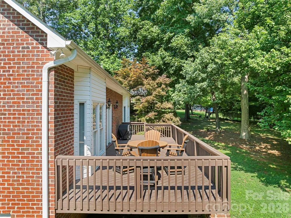168 Game Trail Thomasville, NC 27360