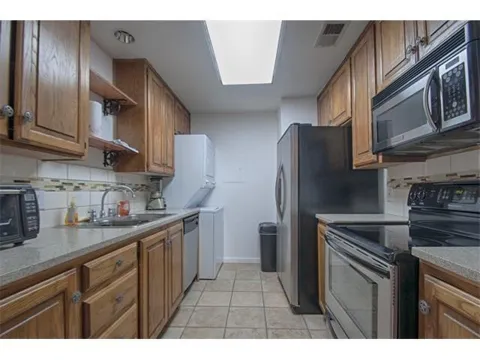 2529 Rio Grande Street #37