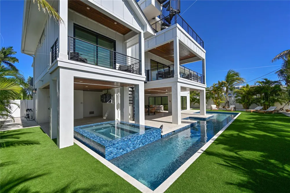 305 55TH STREET Holmes Beach, FL 34217