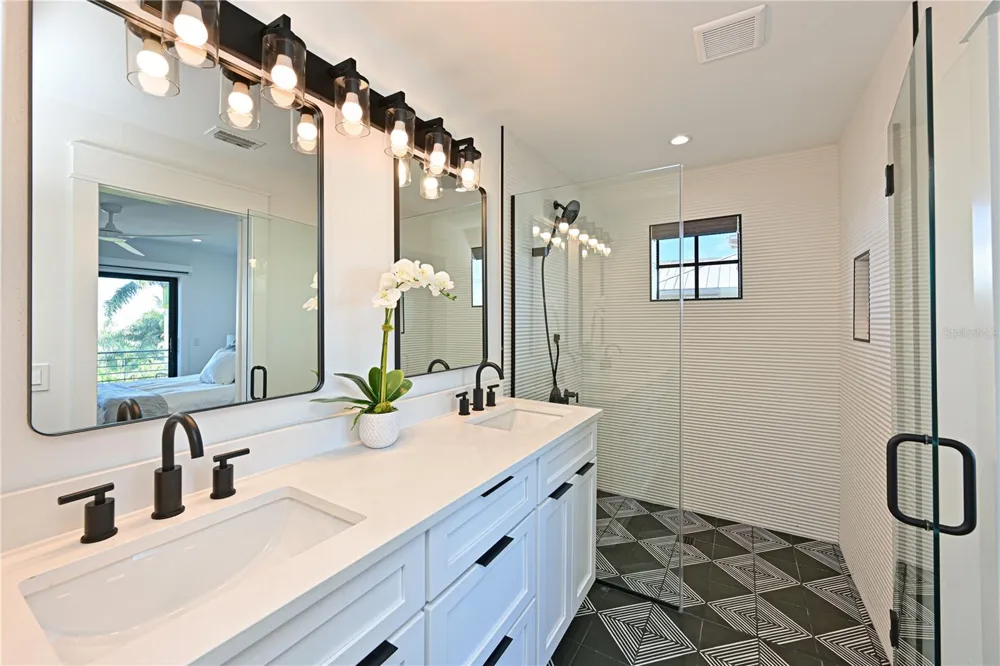 305 55TH STREET Holmes Beach, FL 34217