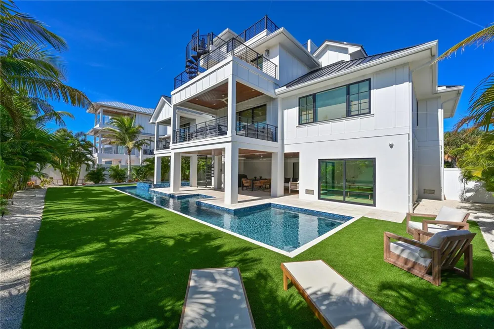 305 55TH STREET Holmes Beach, FL 34217