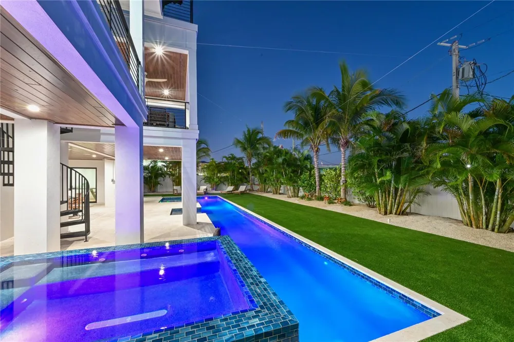 305 55TH STREET Holmes Beach, FL 34217