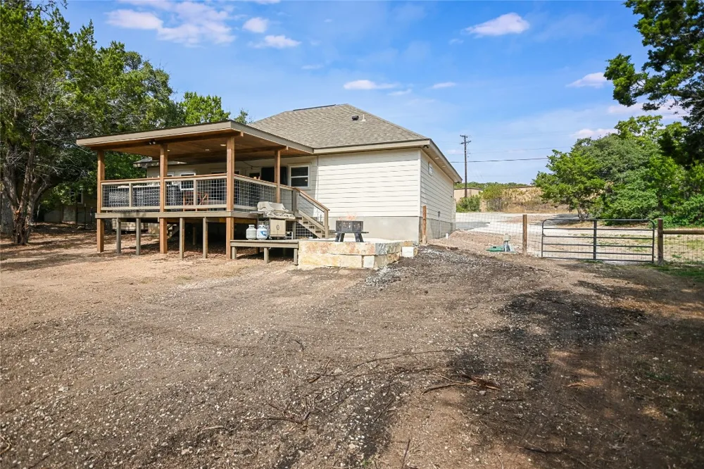 11631 FM 32 Fischer, TX 78623