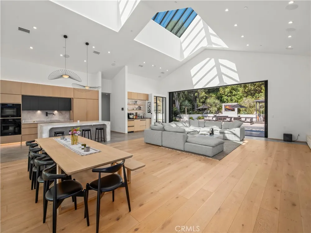 4874 Sun Valley Rd. Del Mar, CA 92014