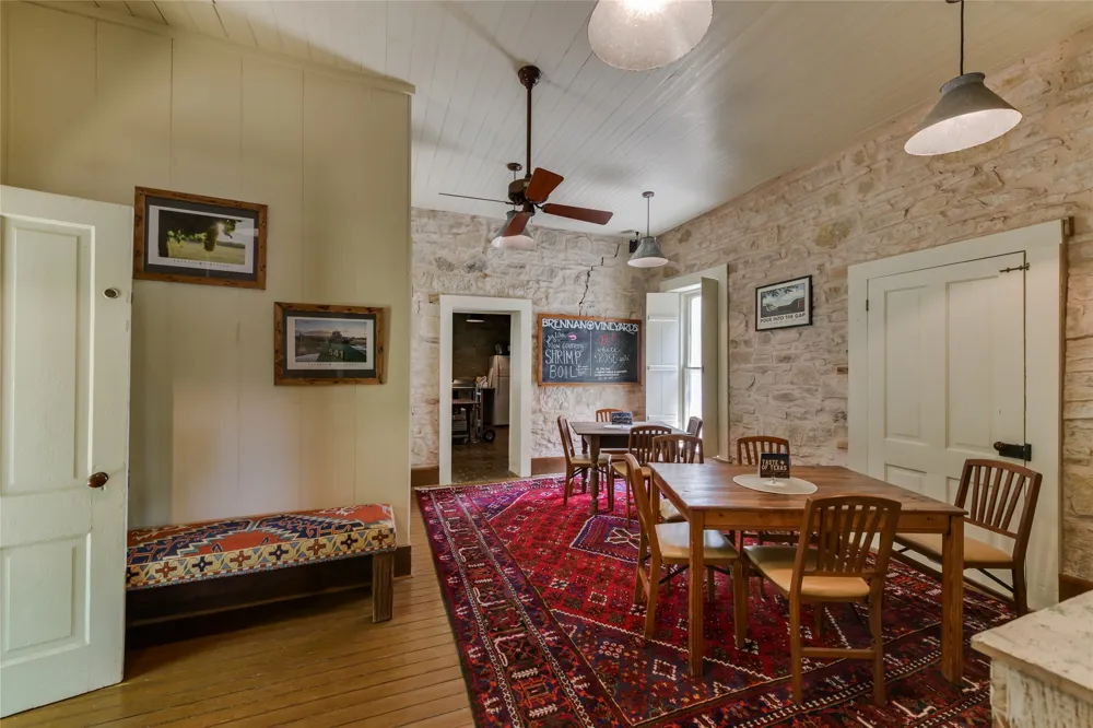 802 S Austin Street Comanche, TX 76442