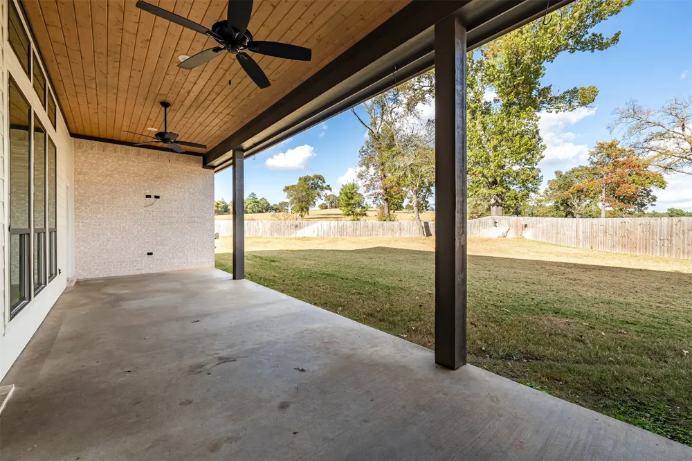 12213 Harlon Street Flint, TX 75762