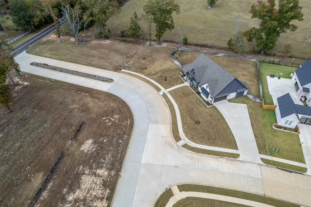 12213 Harlon Street Flint, TX 75762