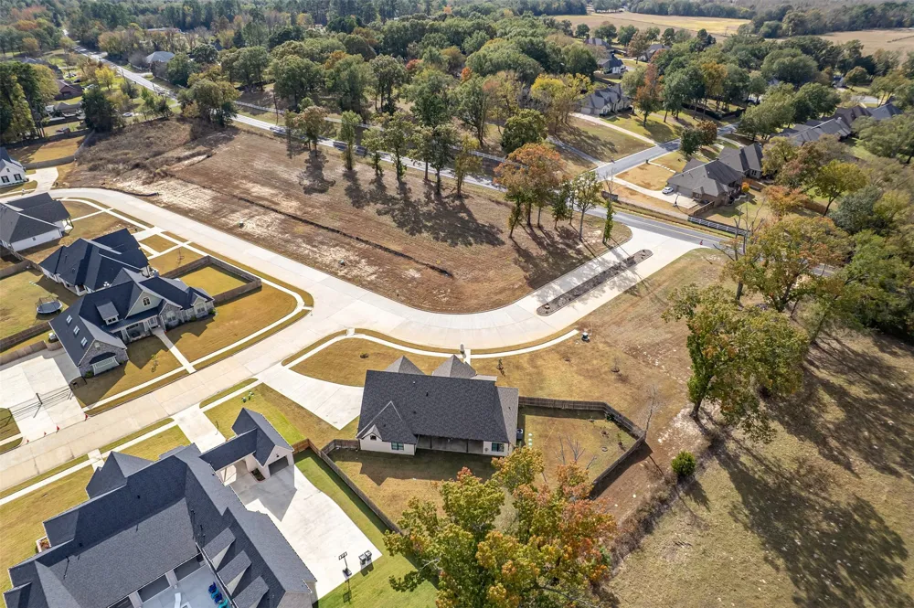 12213 Harlon Street Flint, TX 75762
