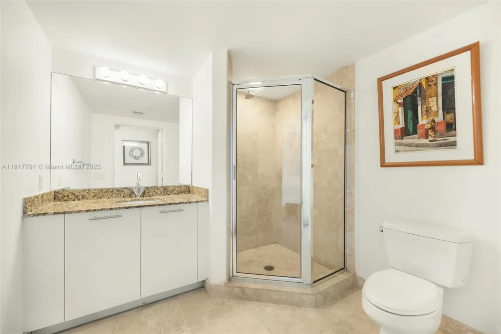 41 SE 5th St #1210 Miami, FL 33131