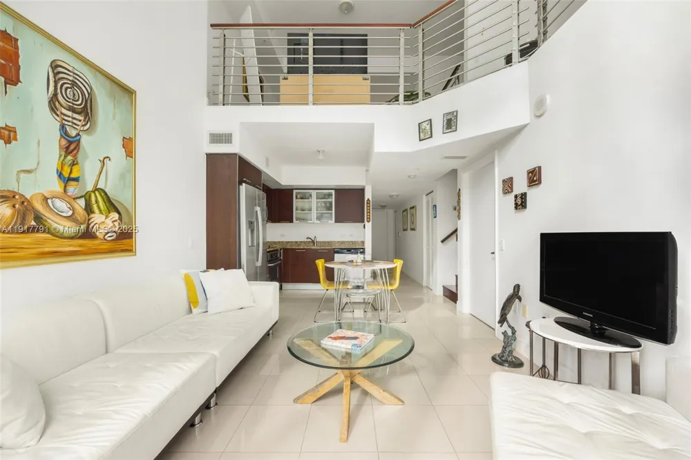 41 SE 5th St #1210 Miami, FL 33131