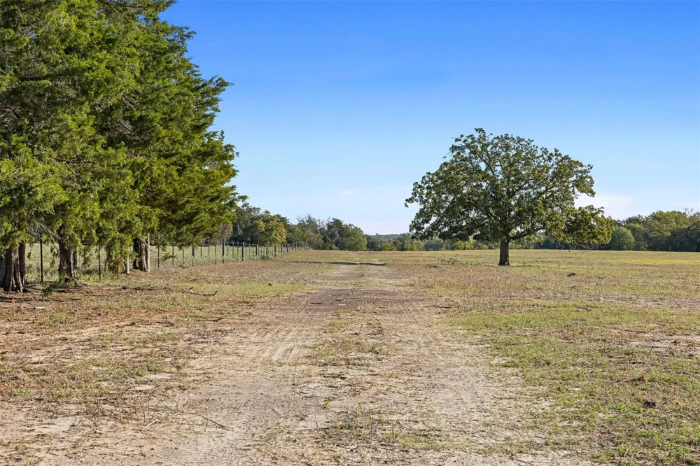 Stockade Ranch Road Paige, TX 78659
