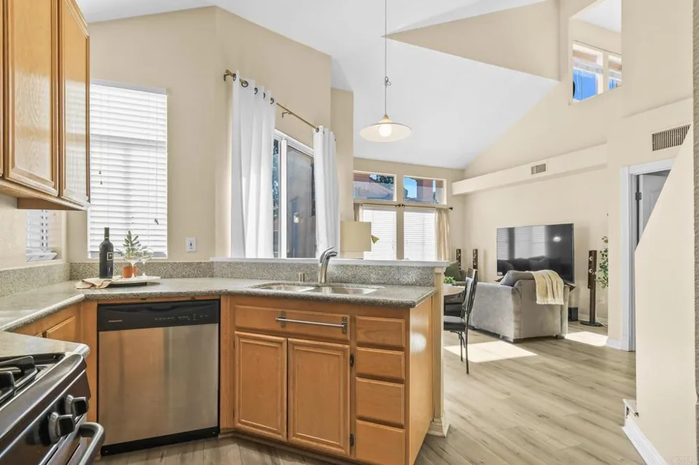 1386 Serena Circle ##1 Chula Vista, CA 91910