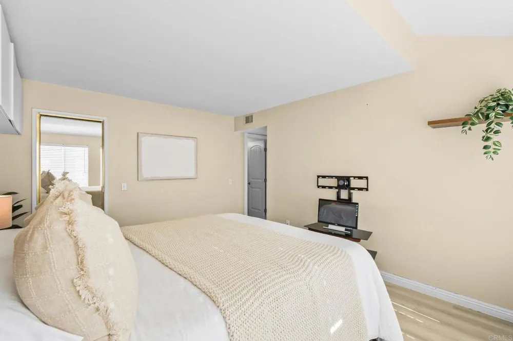1386 Serena Circle ##1 Chula Vista, CA 91910
