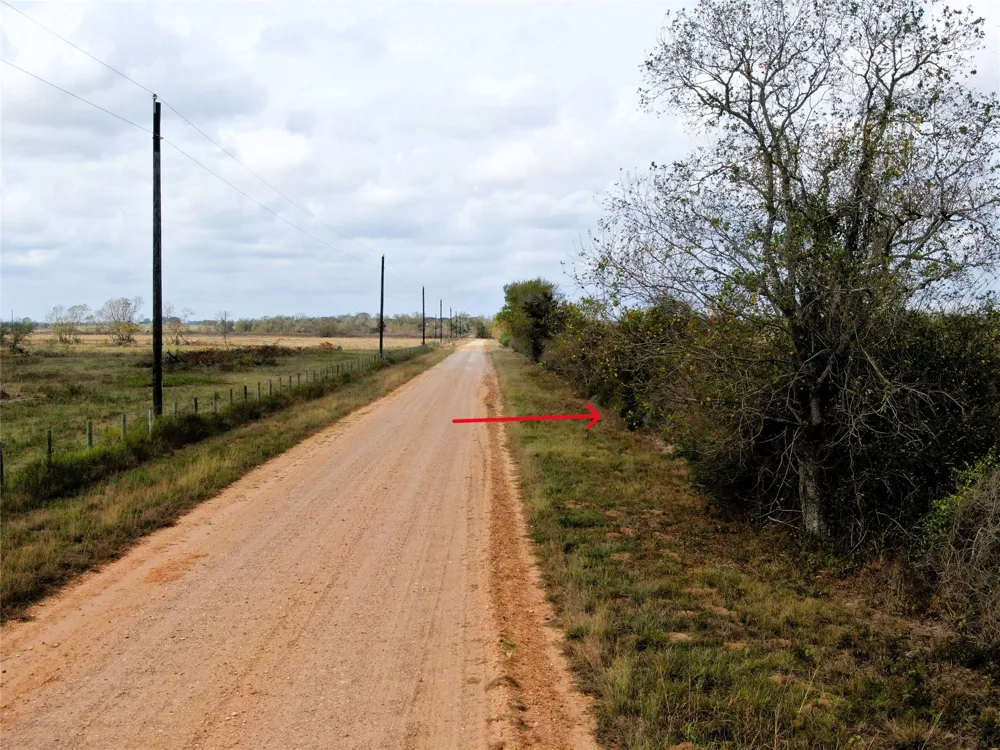 2701 Langberg Road Bellville, TX 77418