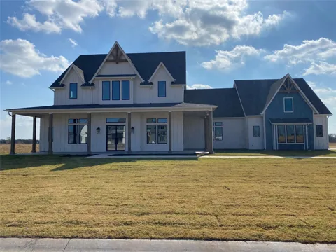 3404 Sweetwater Road