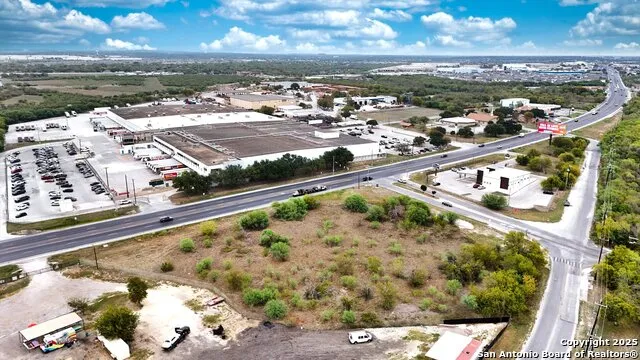 5760 FM 78 Kirby, TX 78219