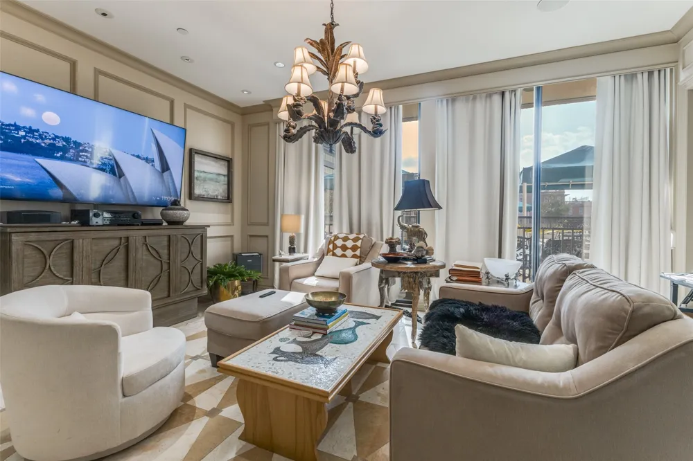 5909 Luther Lane #707