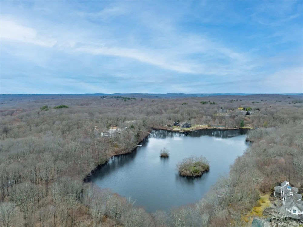 32 Joshua Hobby Lane Pound Ridge, NY 10576