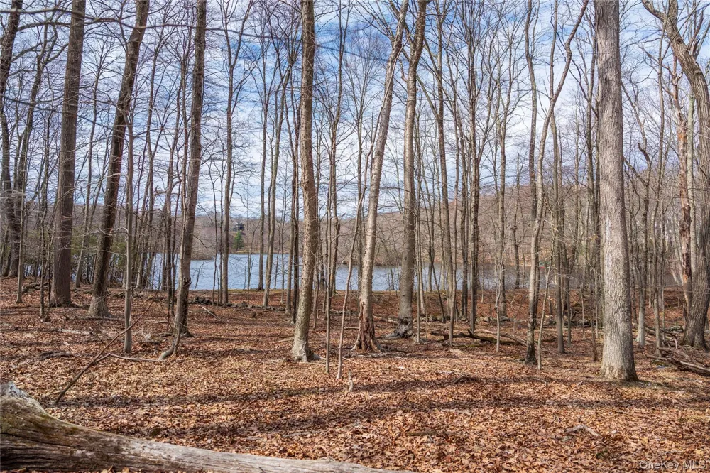 32 Joshua Hobby Lane Pound Ridge, NY 10576
