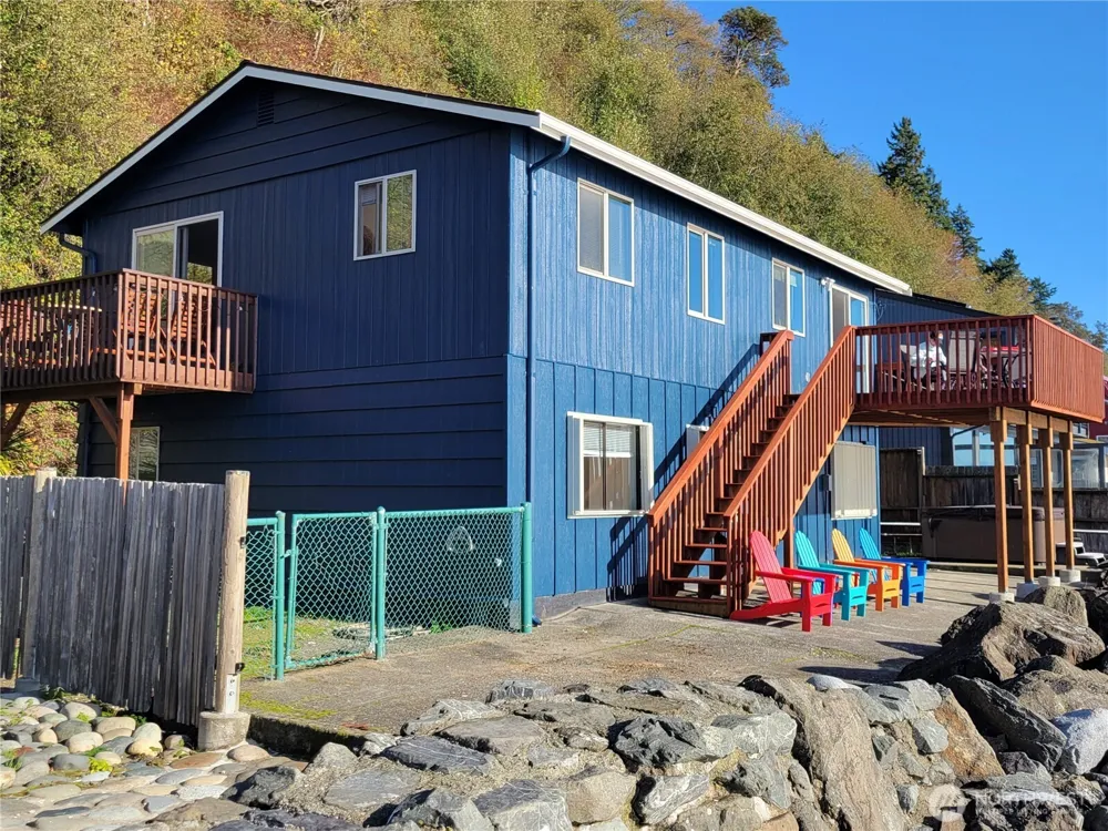 10 S Beach Drive Hat Island, WA 98206