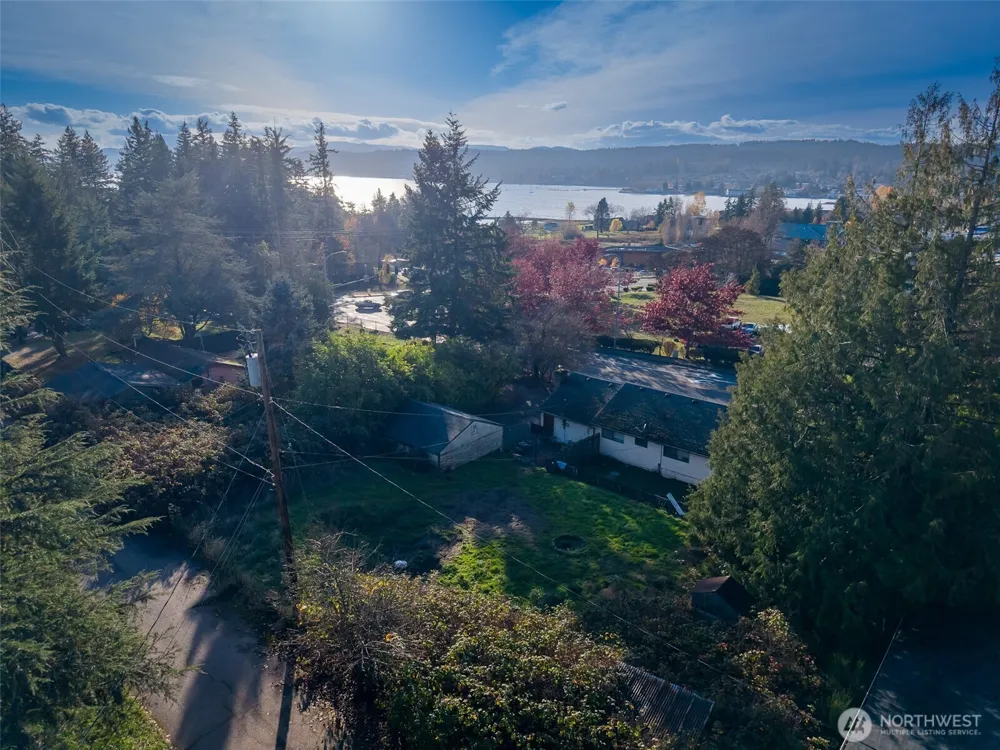 1998 NW Bucklin Hill Road Silverdale, WA 98383